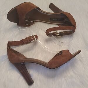 White House Black Market Rosalie Suede Sandal Ankle Strap Heels Size 10